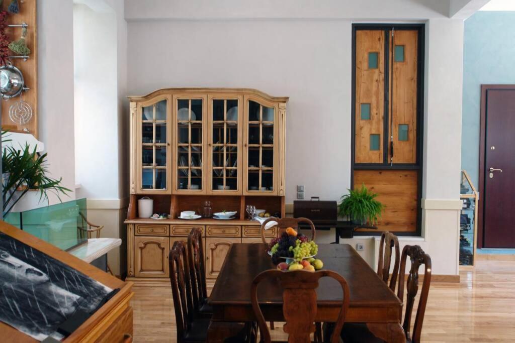 Unique - Spacious Studio With Rooftop / Thissio Athen Exterior foto
